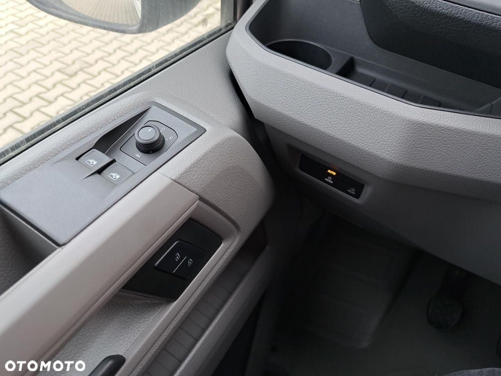 Volkswagen Crafter 35 furgon , 2,0 TDI 177KM, przedni, 6-bieg manualna 3640 mm, Euro 6 - 30