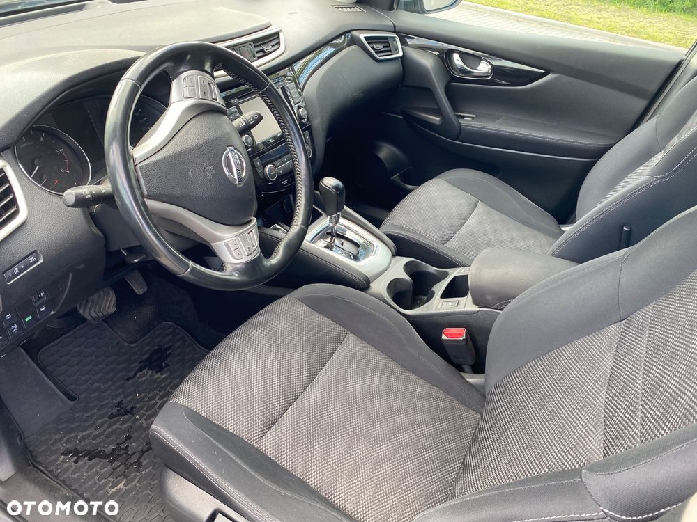 Nissan Qashqai 1.6 DCi Xtronic ACENTA - 17