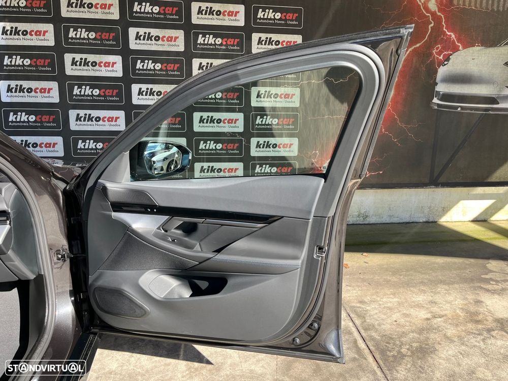 BMW 530 e Pack Desportivo M - 58