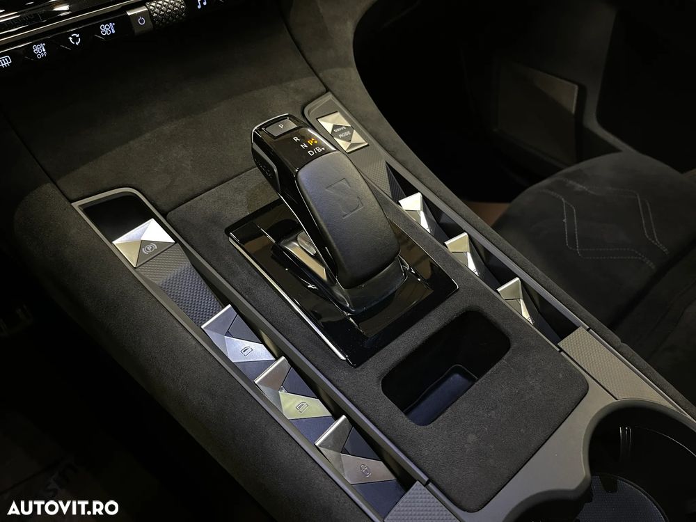 DS Automobiles DS 7 Crossback Crosback 1.6 PHeV AWD 300 EAT8 Bastille+ - 34