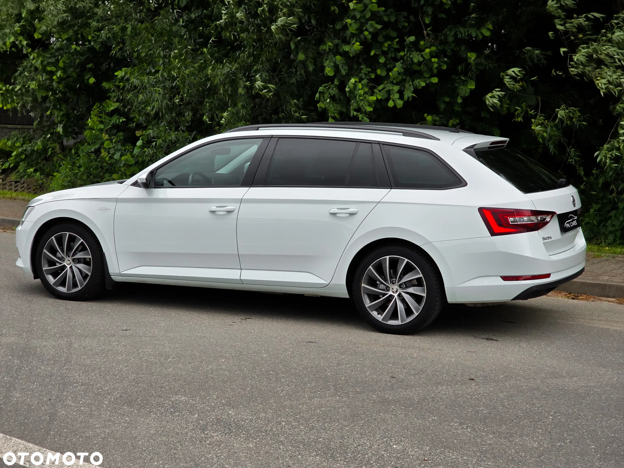 Skoda Superb Combi 2.0 TDI 4x4 DSG L&K - 11