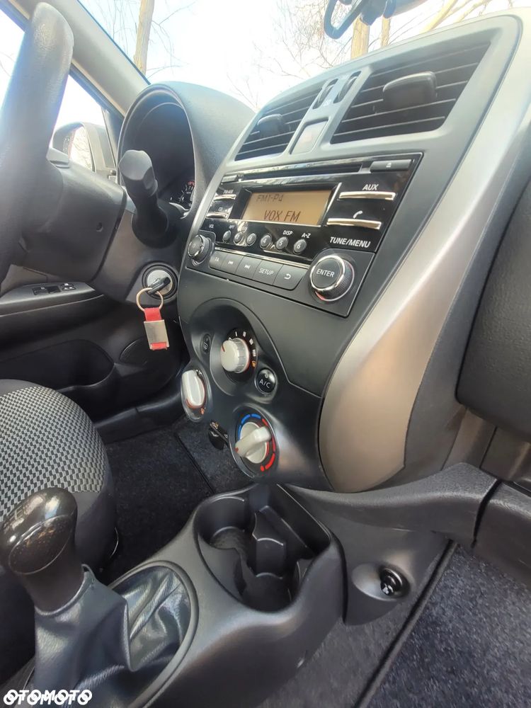 Nissan Micra 1.2 Bild der Frau - 20