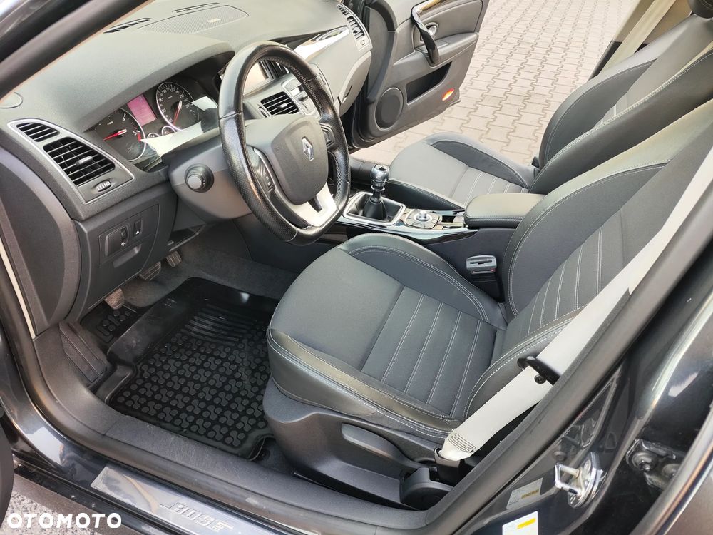 Renault Laguna 2.0 dCi Bose Edition - 10