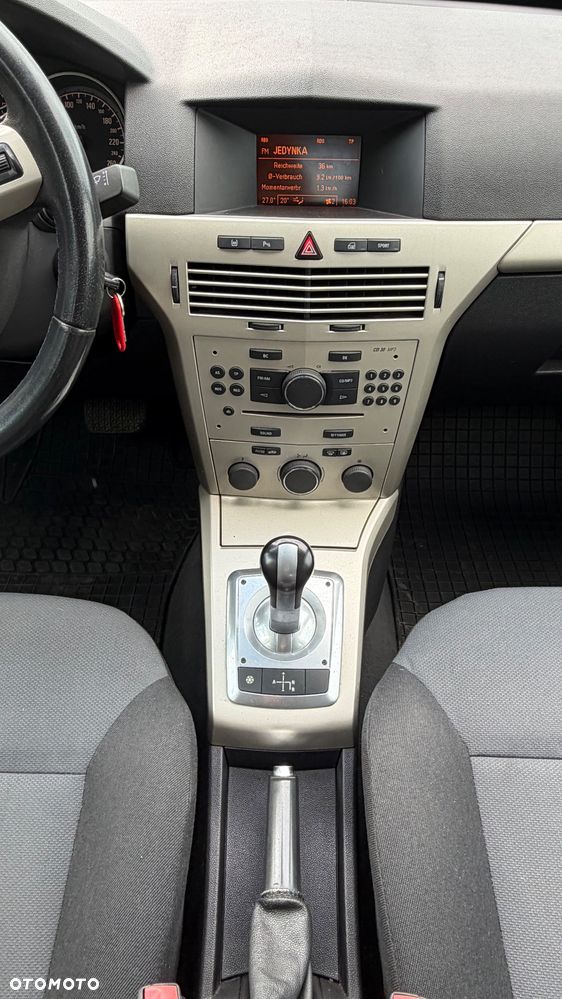 Opel Astra - 34