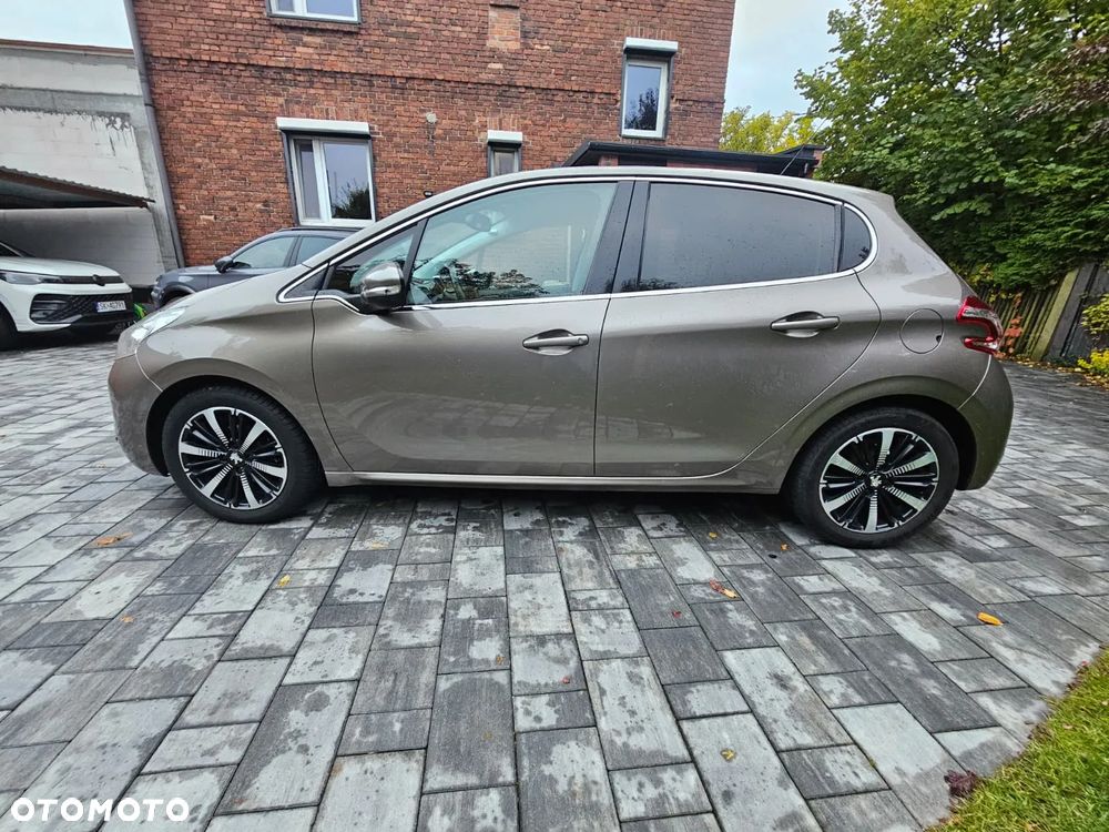 Peugeot 208 1.2 VTi Allure - 2
