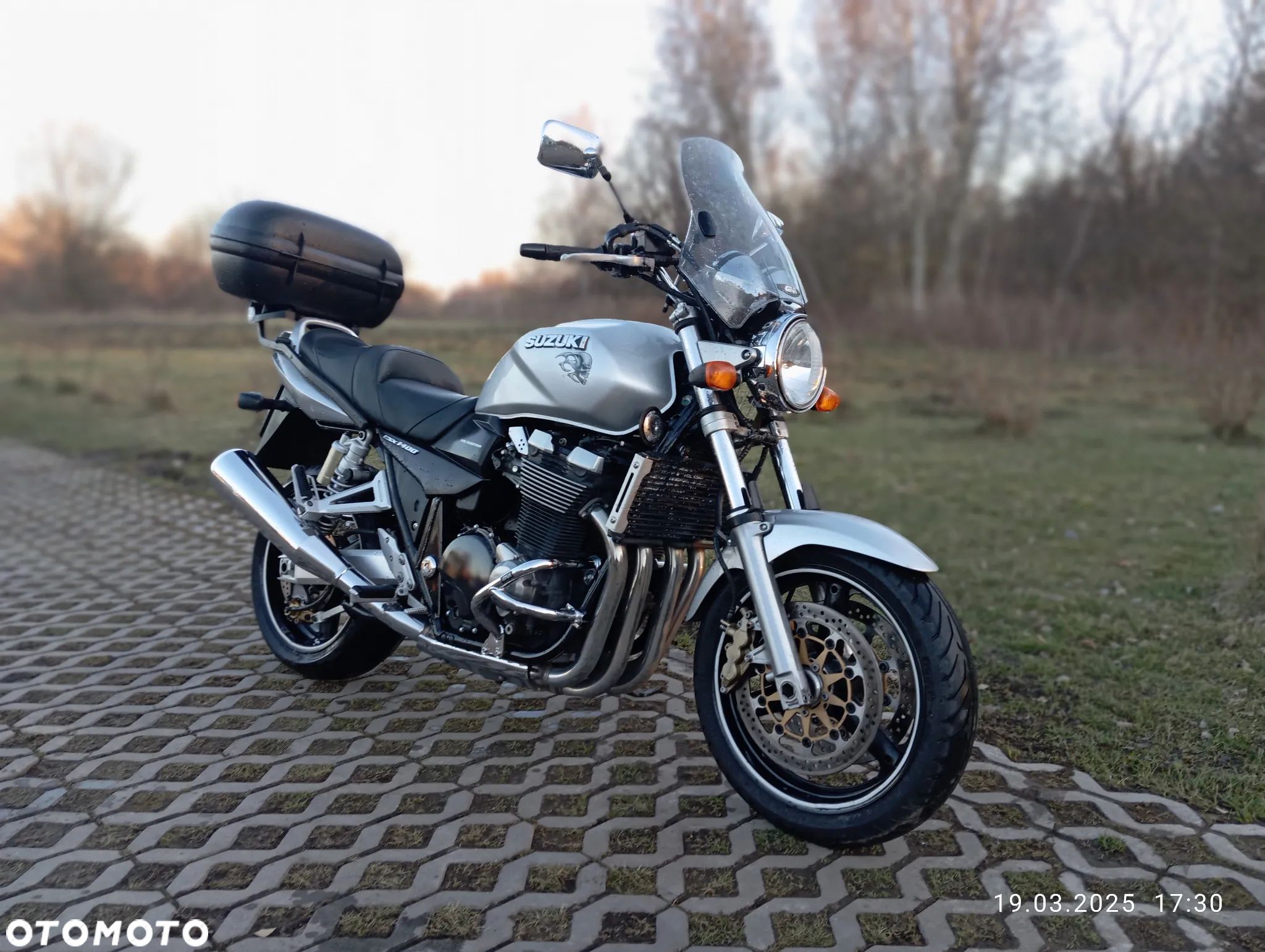 Suzuki GSX - 1