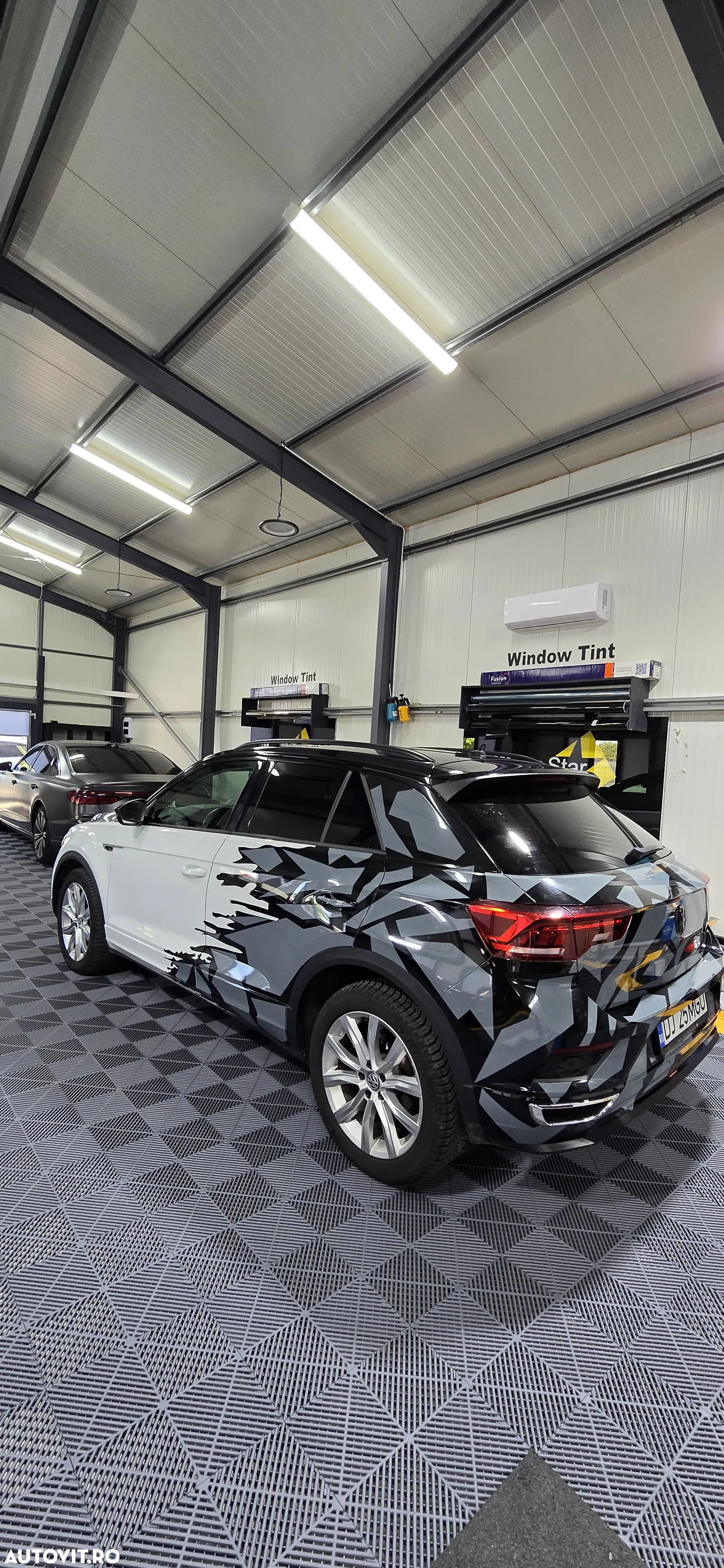 Volkswagen T-ROC - 2