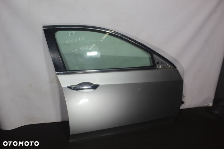 DRZWI PRAWY PRZÓD HONDA ACCORD VIII NH743M - 1