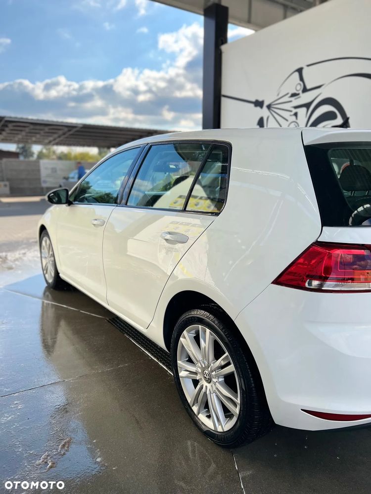 Volkswagen Golf - 4