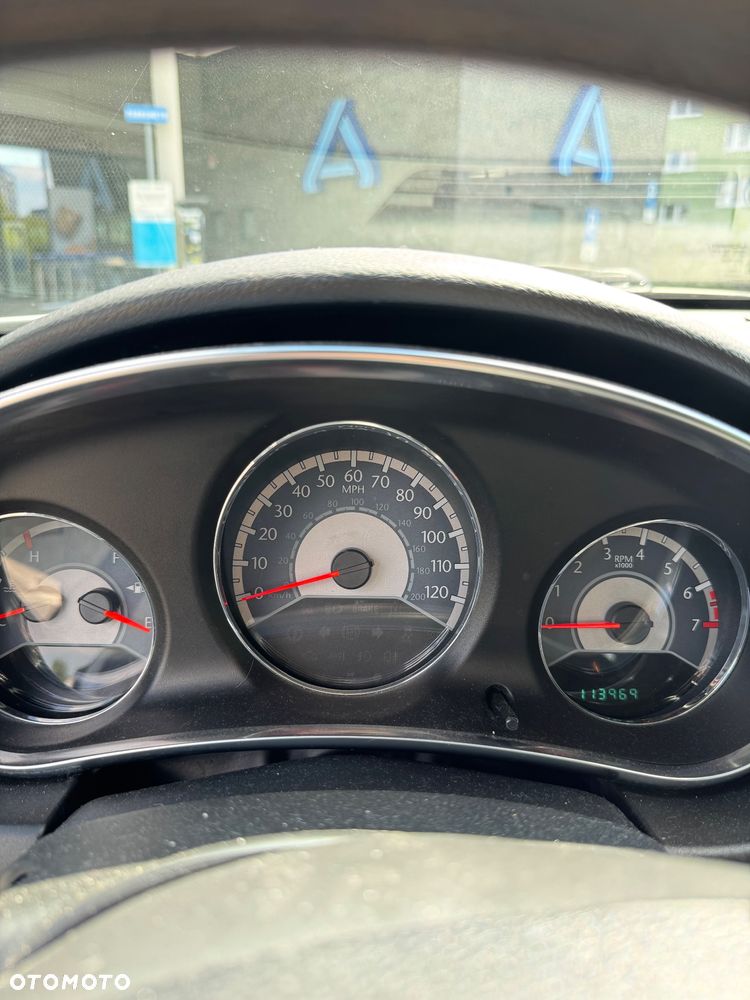Chrysler 200 - 13