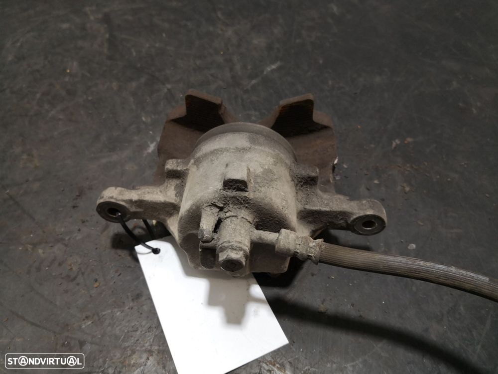 Pinça Frente Esq Nissan Almera Ii Hatchback (N16) - 2