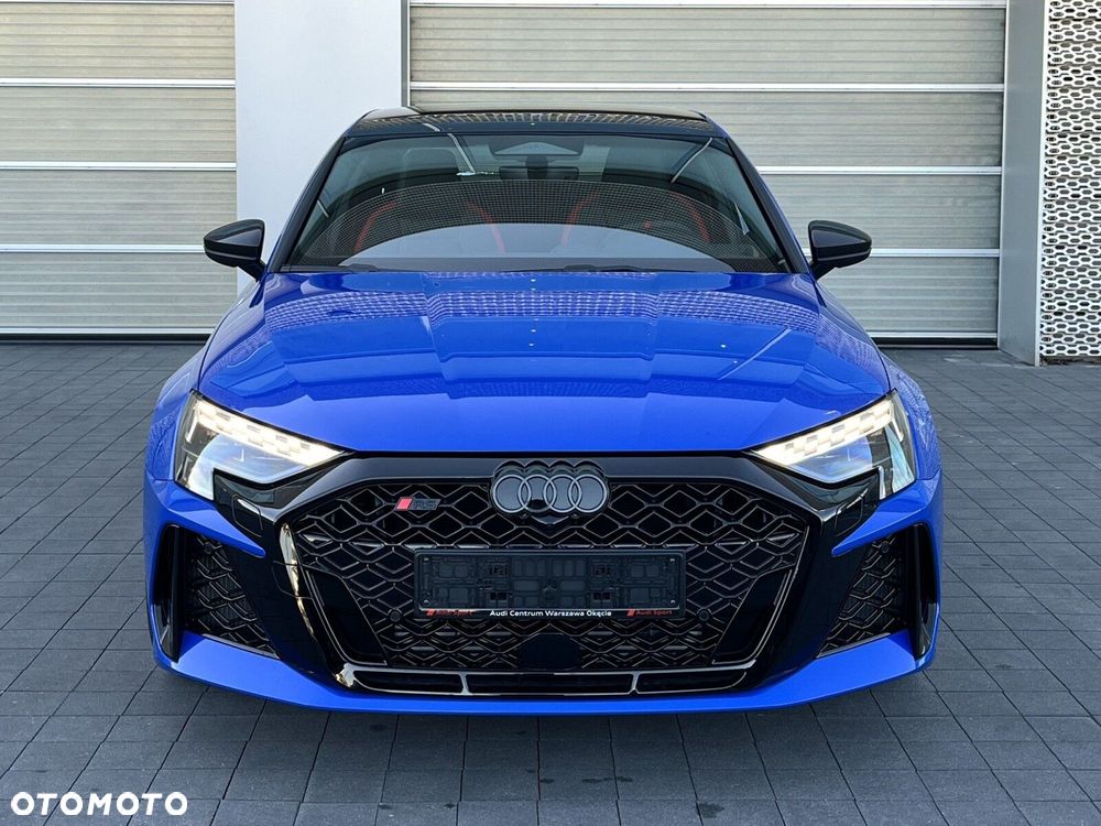 Audi RS3 Limousine - 10