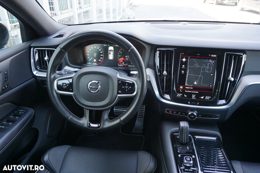 Volvo V60 T6 AWD Recharge Geartronic RDesign - 32