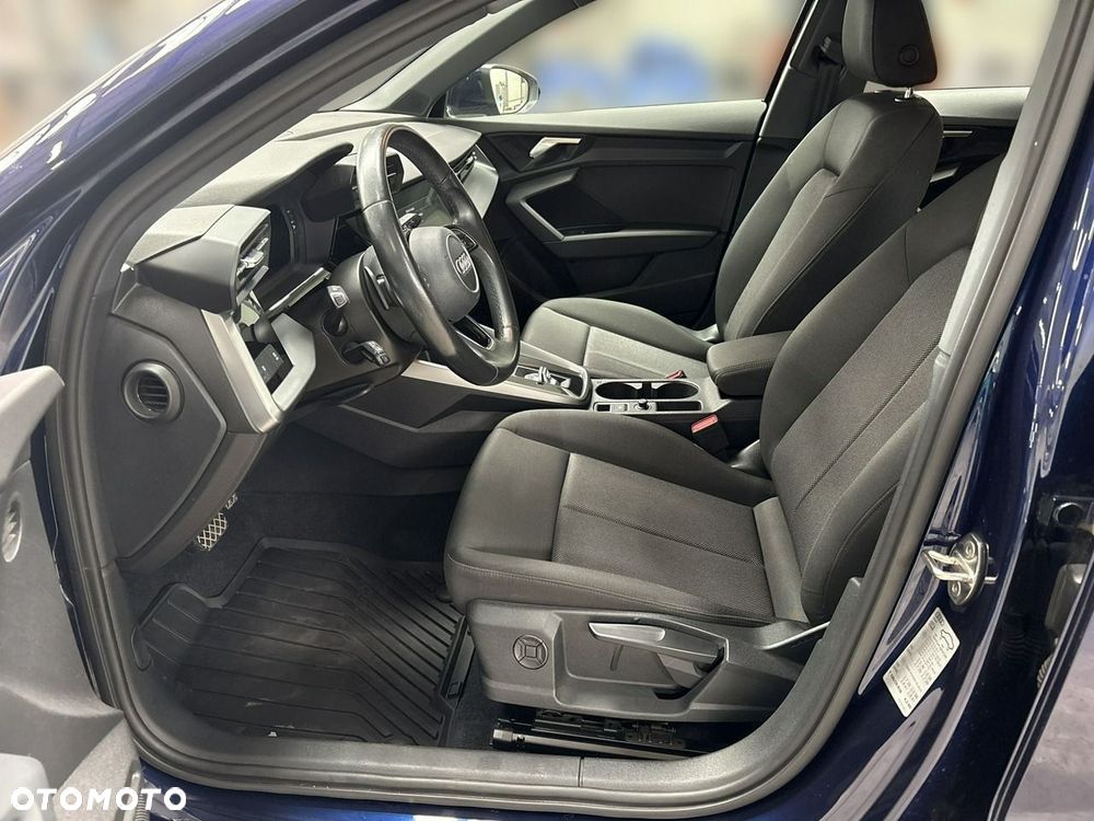 Audi A3 Sportback - 6