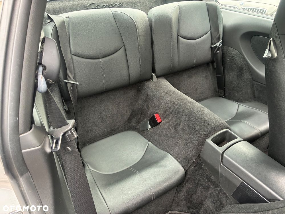 Porsche 911 Carrera S Tiptronic - 11