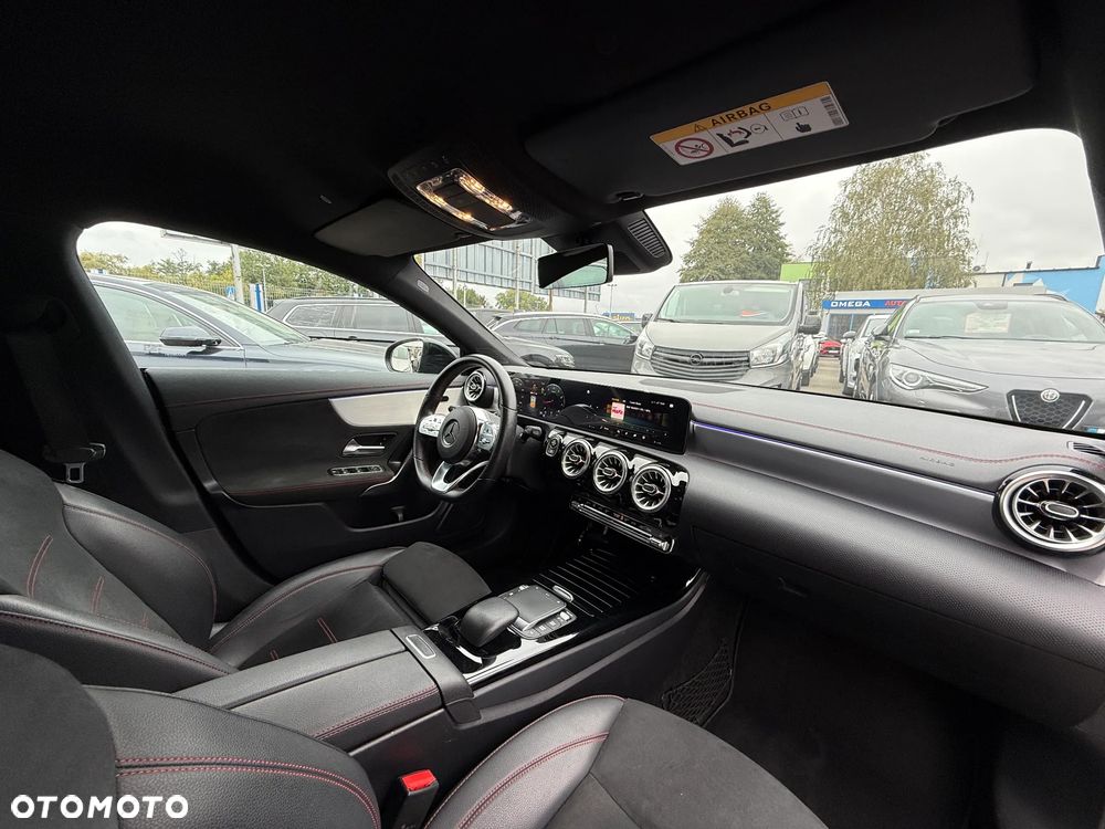 Mercedes-Benz CLA 200 7G-DCT AMG Line - 9