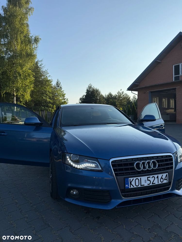Audi A4 Limousine - 28