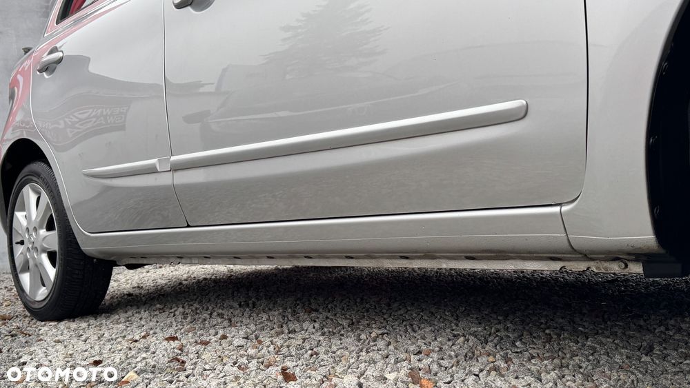 Nissan Micra 1.2 30 Jahre Edition - 24