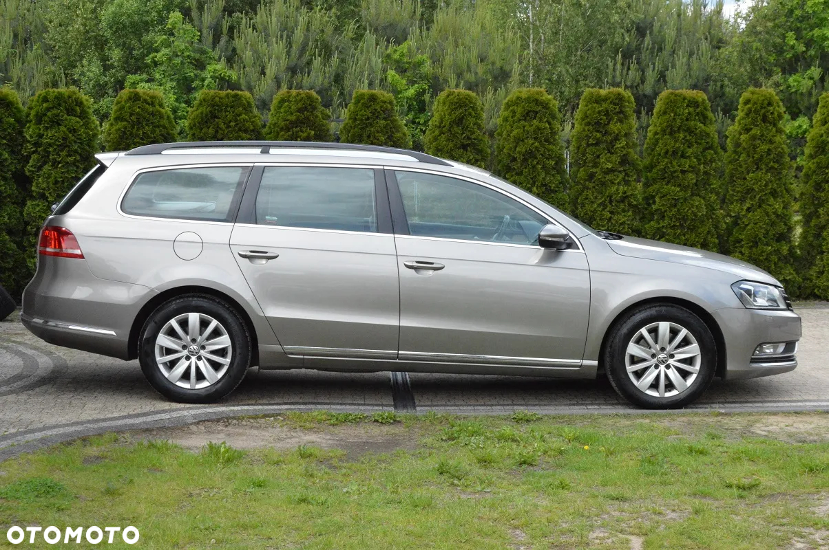 Volkswagen Passat 2.0 TDI Comfortline DSG - 4