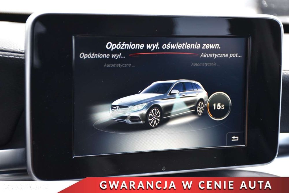 Mercedes-Benz Klasa C 200 T 4Matic 7G-TRONIC AMG Line - 23