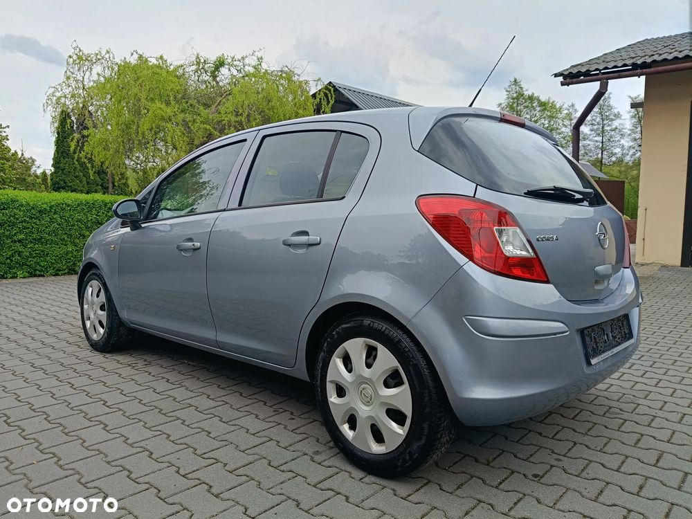 Opel Corsa 1.2 16V Enjoy - 4