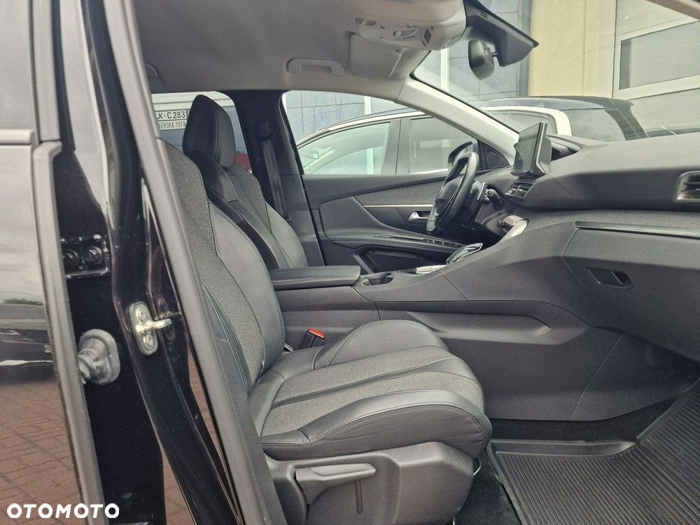 Peugeot 3008 1.5 BlueHDi Allure S&S EAT8 - 26