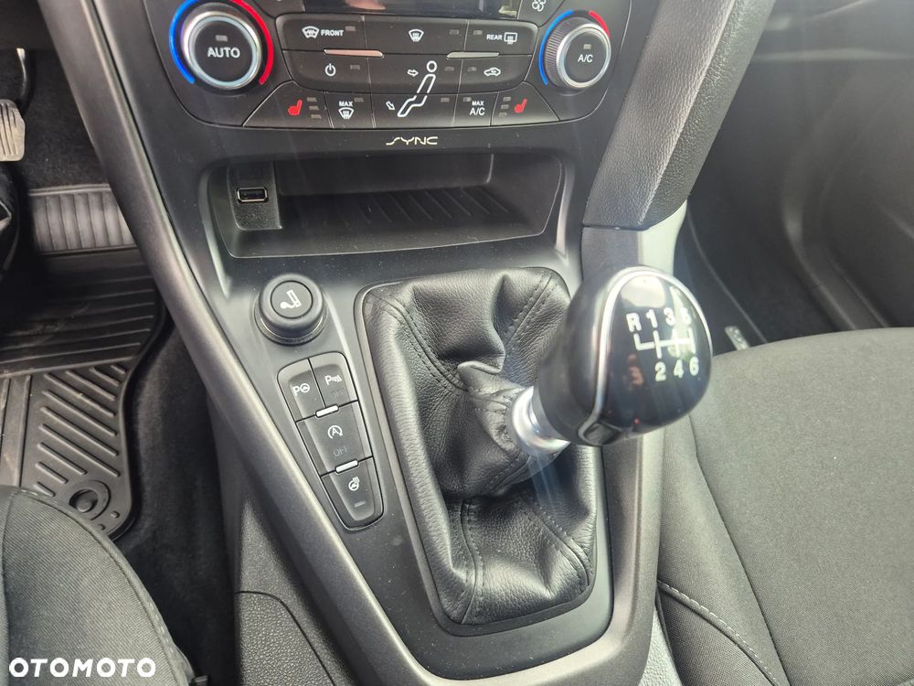Ford Focus 1.0 EcoBoost Start-Stopp-System SYNC Edition - 14