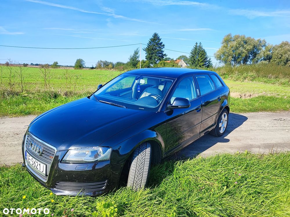 Audi A3 Sportback 2.0 TDI DPF Ambiente - 5