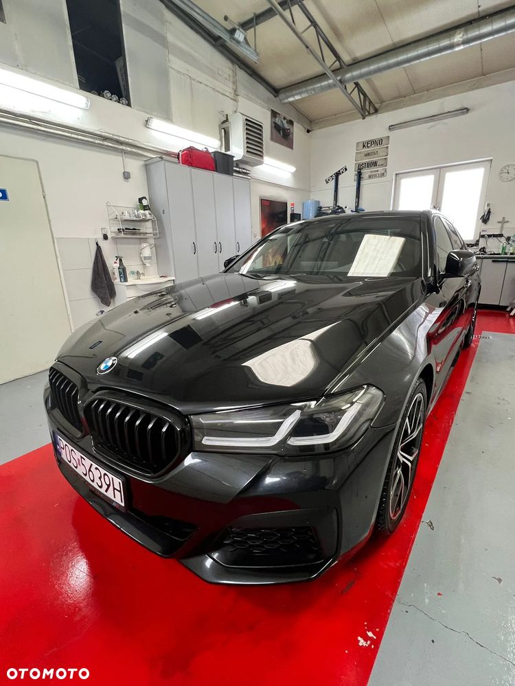 BMW Seria 5 520d xDrive - 7