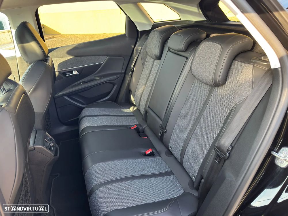 Peugeot 3008 - 18