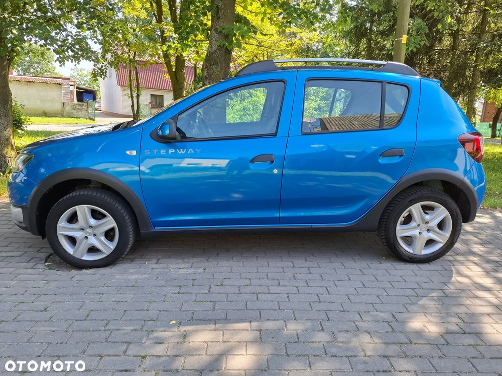Dacia Sandero Stepway TCe 90 (S&S) Celebration - 2
