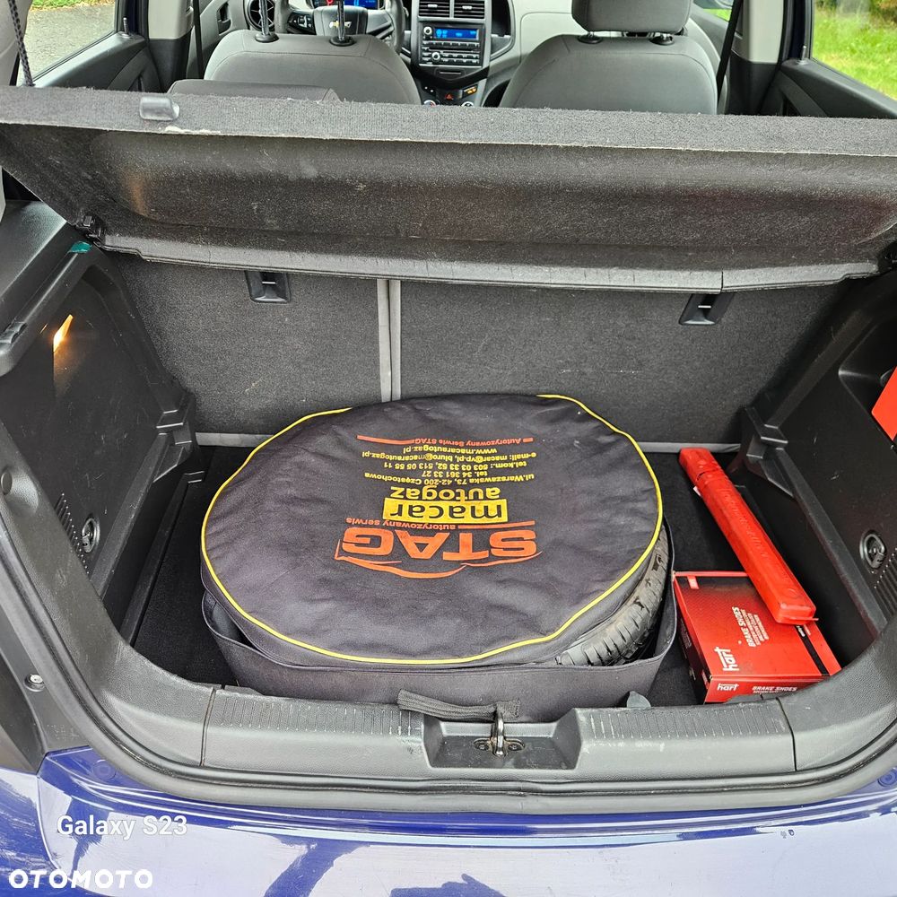 Chevrolet Aveo 1.2 LS - 21