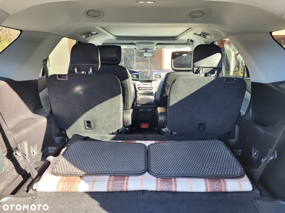 Ford Explorer - 8