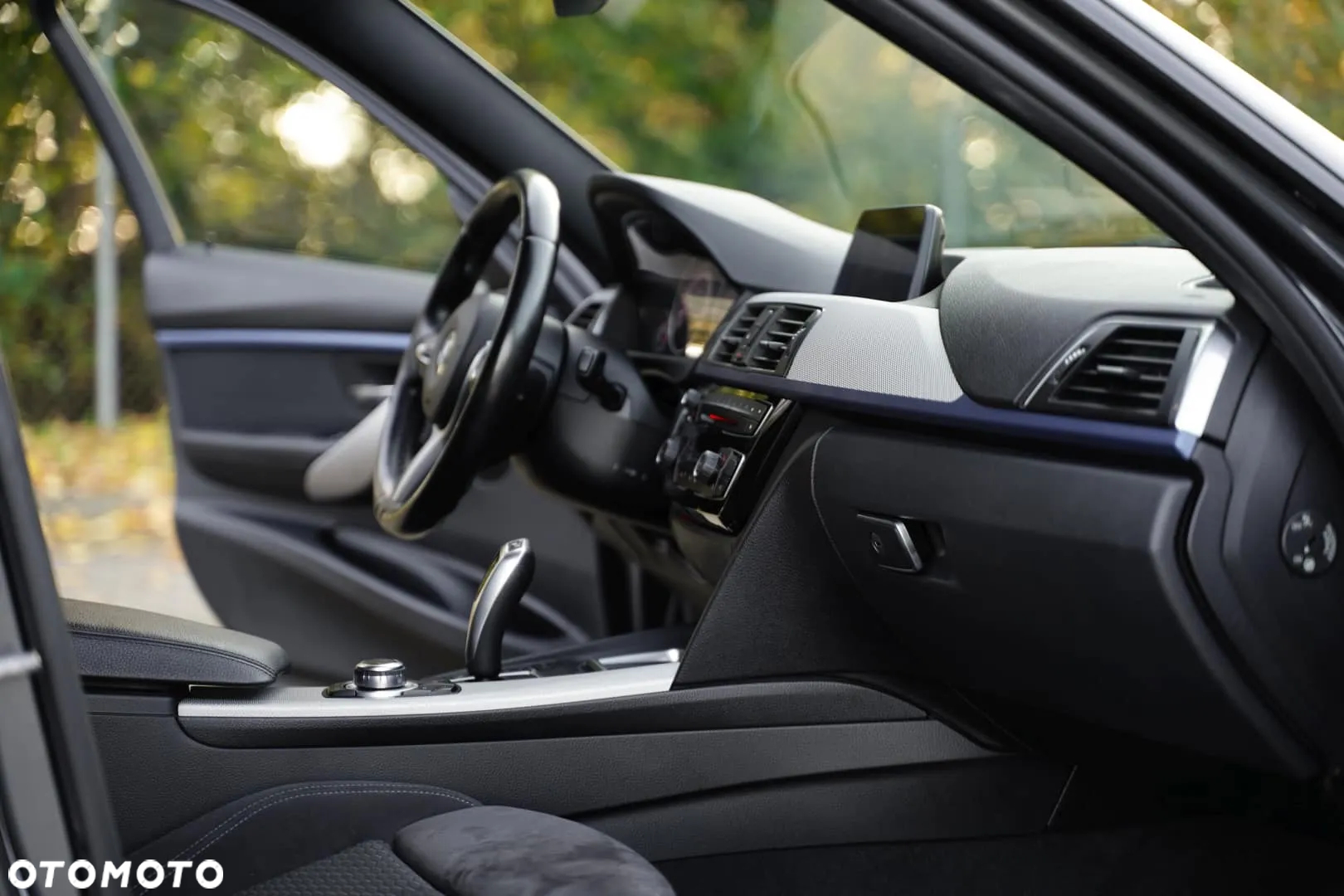 BMW Seria 3 318d M Sport Shadow - 4