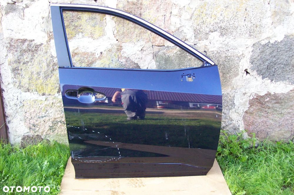 DRZWI PRZEDNIE PRAWE TOYOTA RAV 4/V/ROK 19+