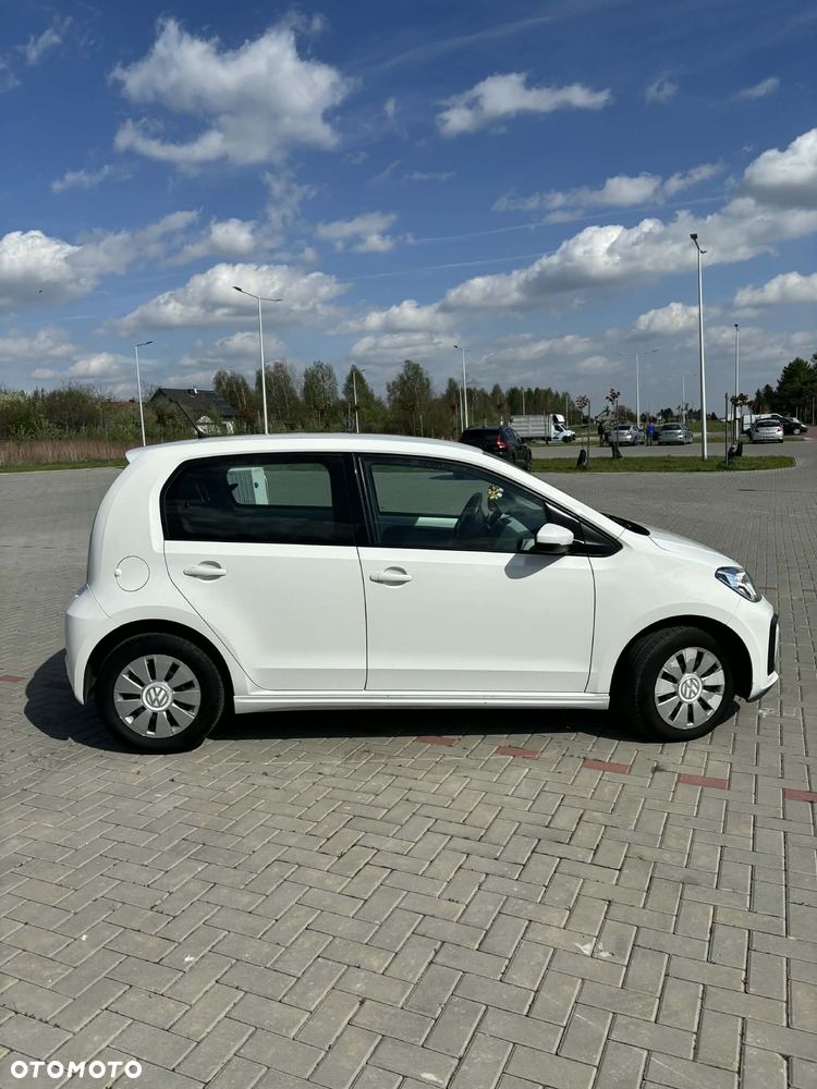 Volkswagen up! (BlueMotion Technology) move - 3