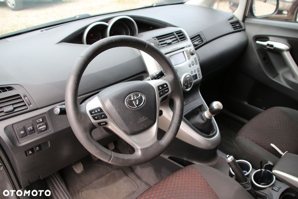 Toyota Verso 2.0 D-4D Travel - 10