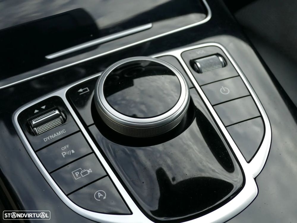 Mercedes-Benz C 200 - 22