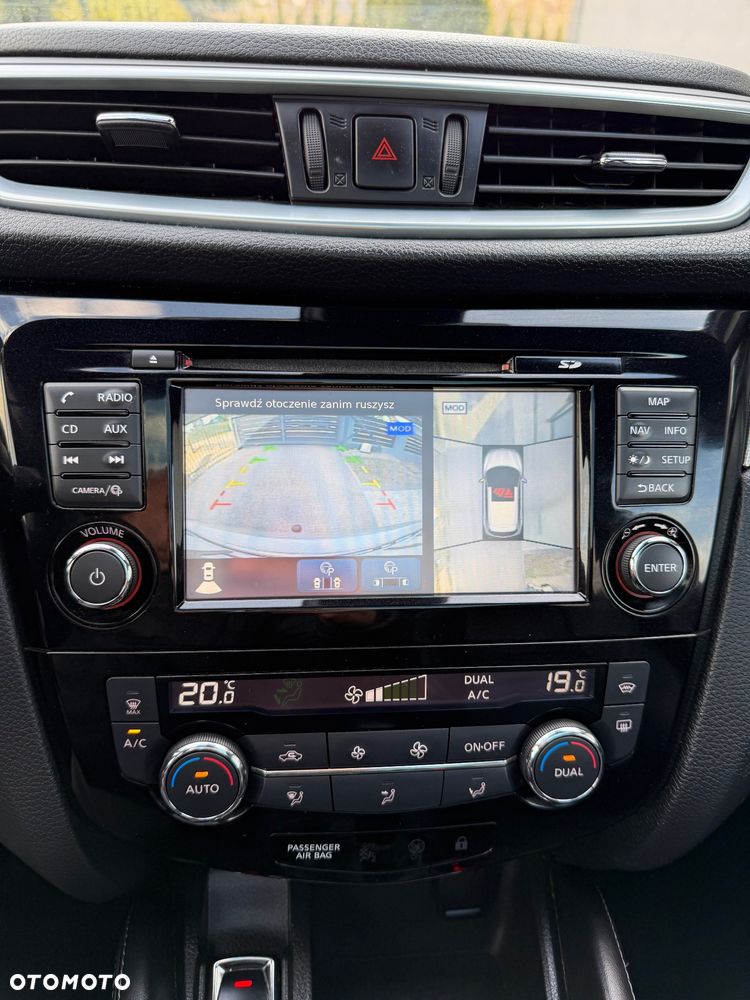 Nissan Qashqai 1.6 dCi Xtronic TEKNA+ - 18