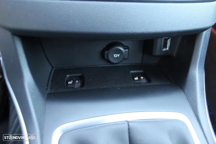 Peugeot 308 PureTech 263 Stop & Start GTi by Sport - 44