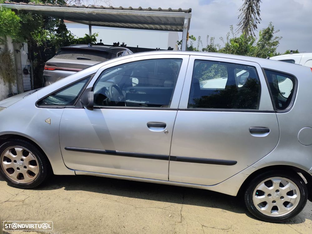Mitsubishi Colt 1.1 Base - 4
