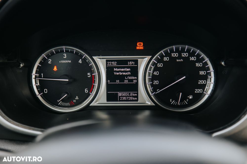 Suzuki Vitara 1.6 DDIS (4x2) Comfort+ - 19