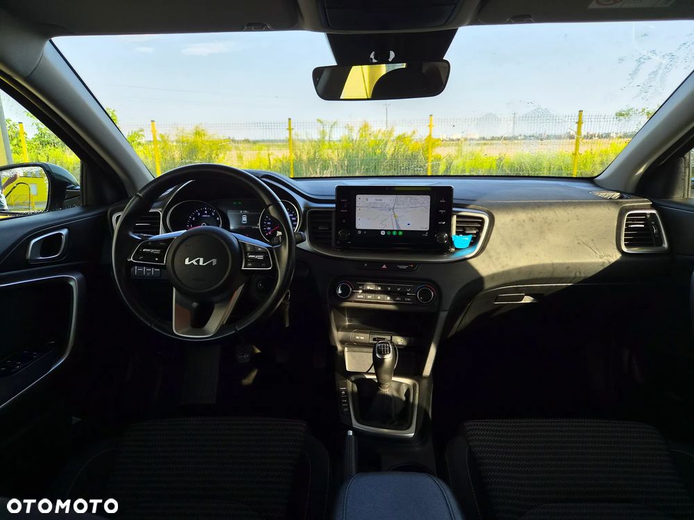Kia Ceed 1.5 T-GDI M - 9