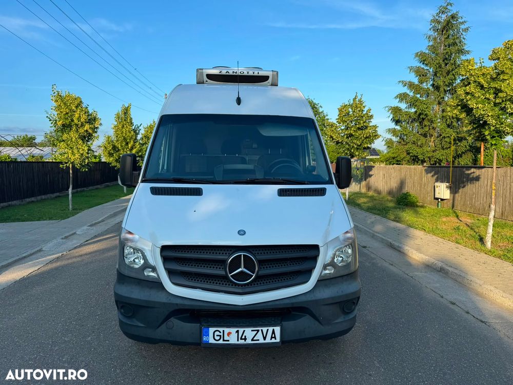 Mercedes-Benz Sprinter - 17