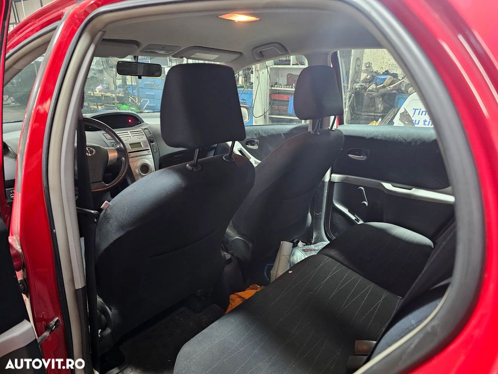 Toyota Yaris 1.4 D-4D Terra - 10