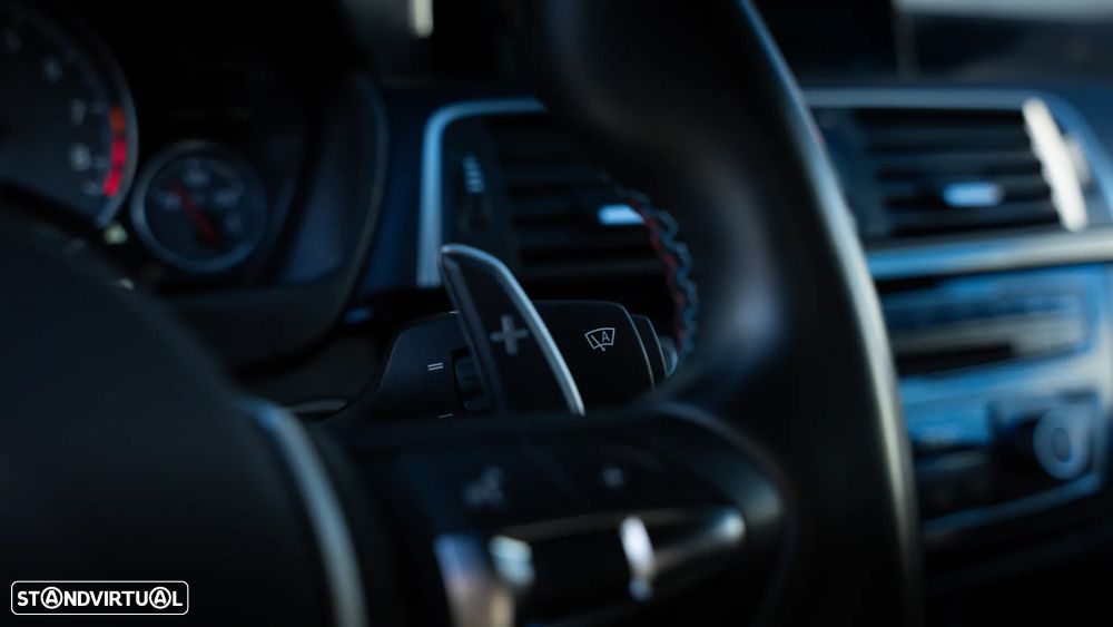 BMW M4 Coupe DKG Competition - 37