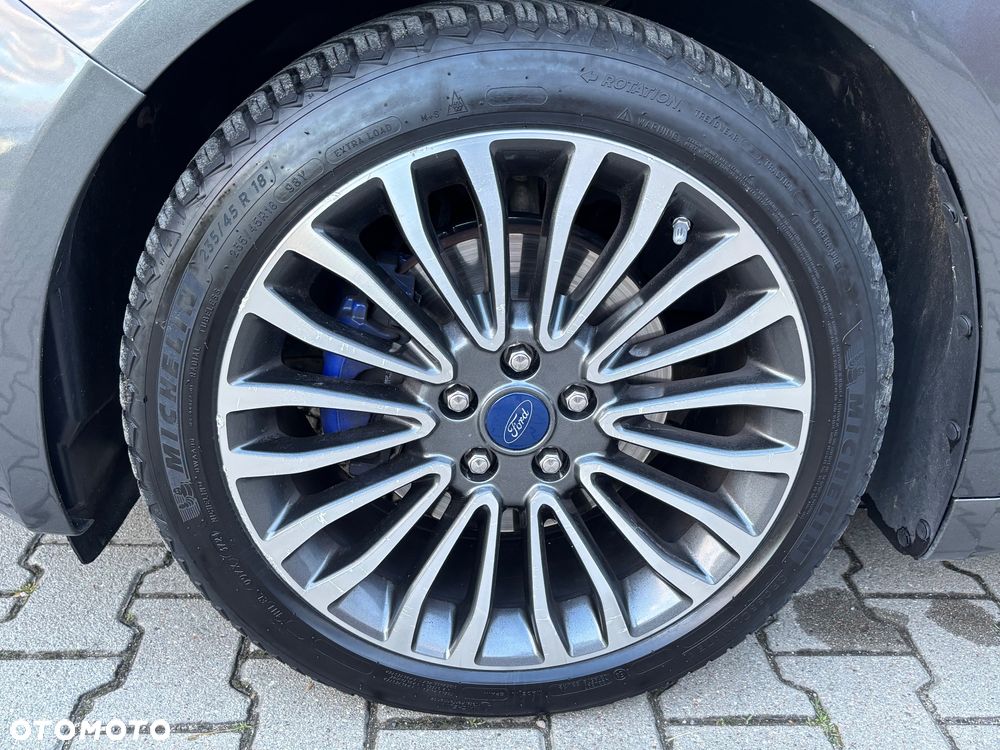 Ford Fusion 2.0 EcoBoost Titanium - 18