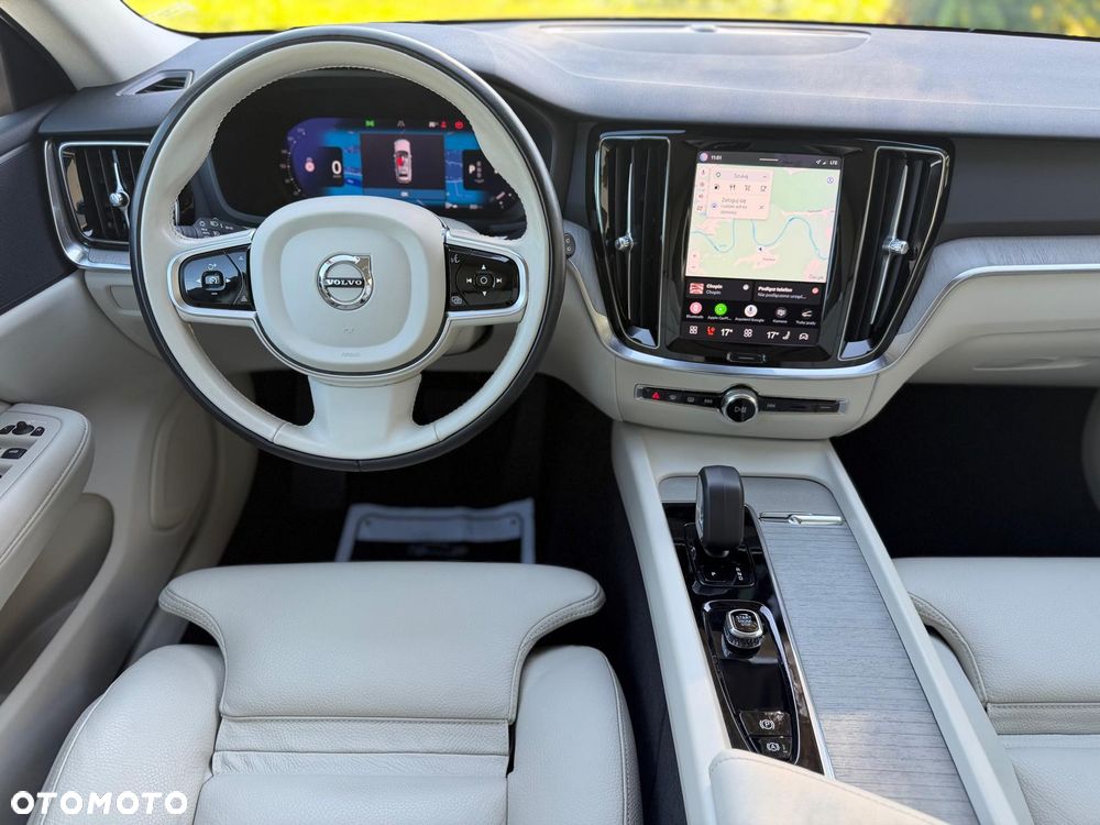 Volvo V60 B4 D Geartronic RDesign - 17