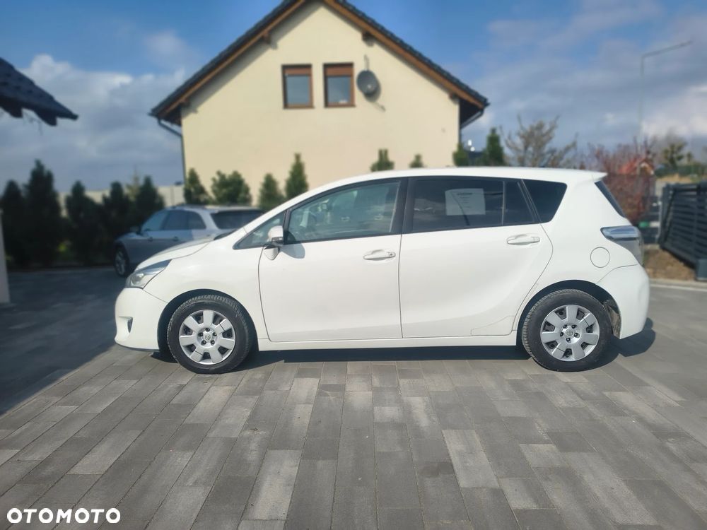 Toyota Verso 2.0 D-4D Active - 6