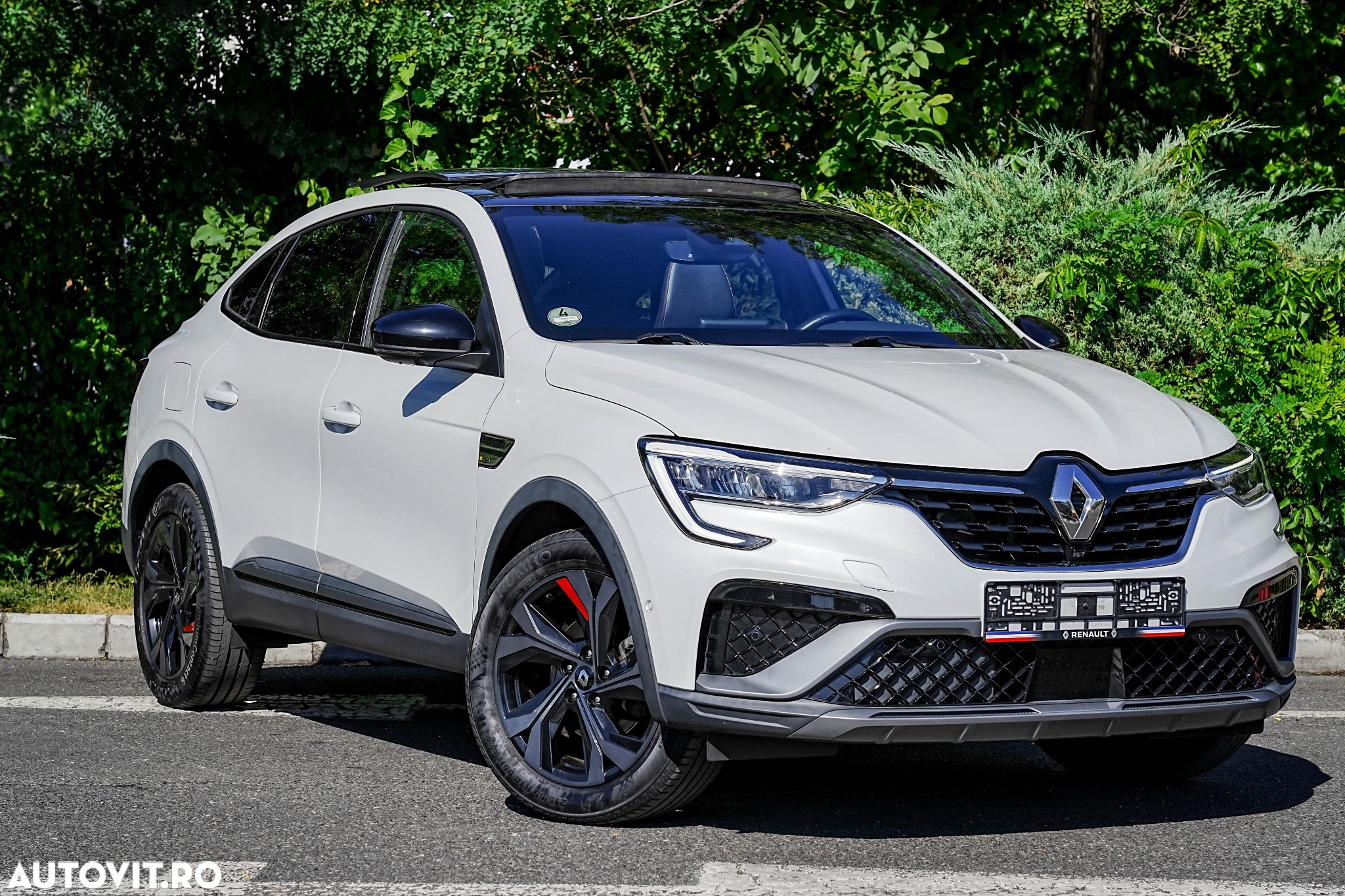 Renault Arkana E-TECH 145 R.S.LINE - 24